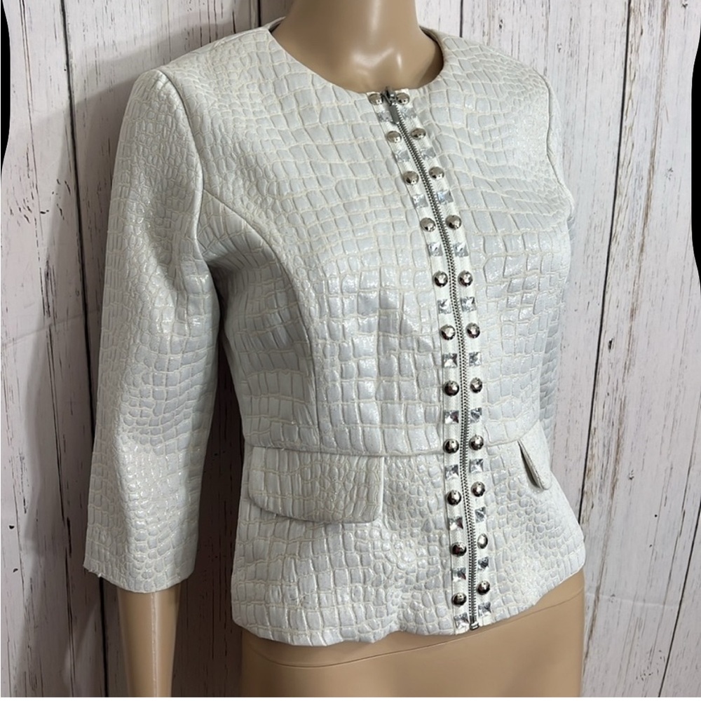 LIKE NEW RUBY RD White Textured Women's Jacket 3/4 sleeves studded front SZ 8P